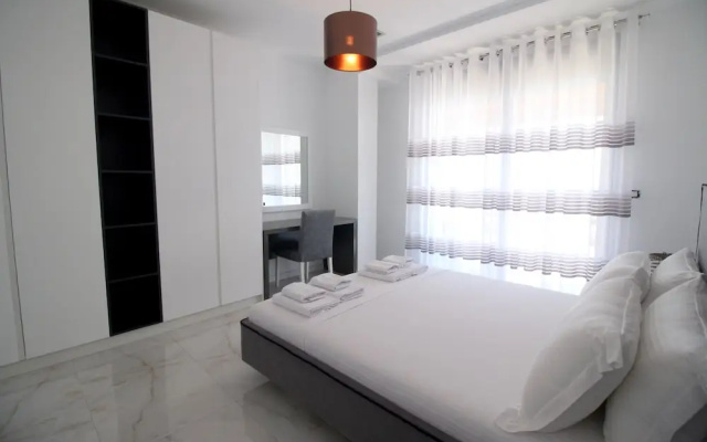 Luxury Penthouses B&e
