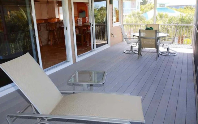 241 Surfside