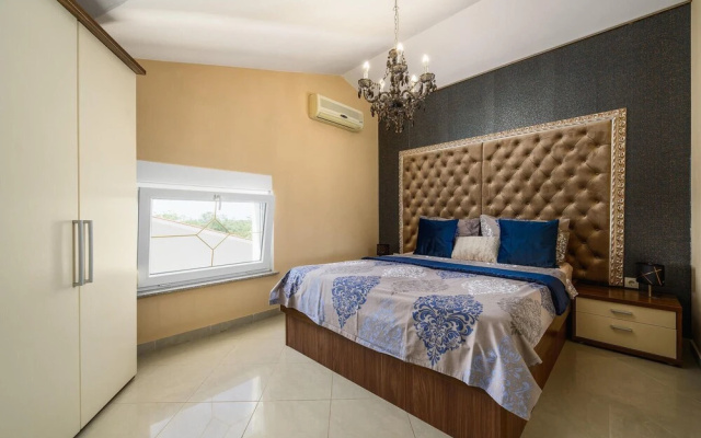 Awesome Home in Valtursko Polje With Wifi and 12 Bedrooms