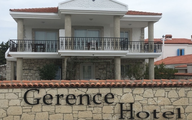 Gerence Butik Hotel Чешме вид на фасад