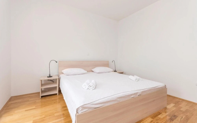 Nice Apartment in Maslenica With 2 Bedrooms and Wifi