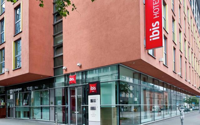 Ibis Hotel Hamburg St. Pauli Messe вид на фасад