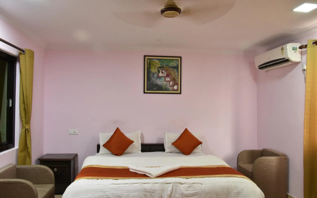 Hotel Sarweshwary