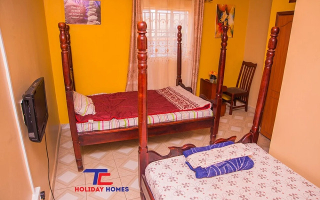 Immaculate 4-bed H0me - Busega House in Kampala