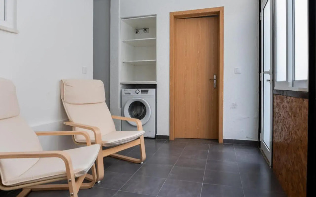 Entrecampos - Two bedroom apartment with Terrace
