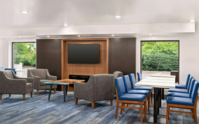 La Quinta Inn by Wyndham Columbus Dublin