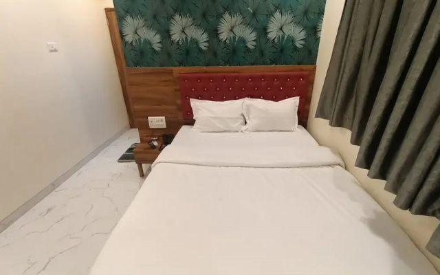 Hotel King Residency
