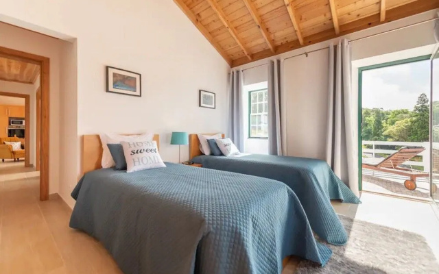 Villa Traditional, Pico by Izibookings