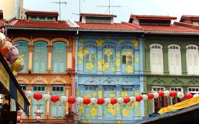 RedDoorz Hostel near Chinatown MRT Сингапур вид на фасад