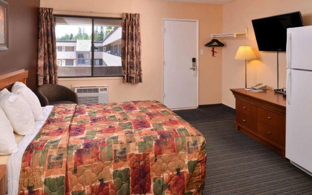 Canadas Best Value Inn Whitecourt