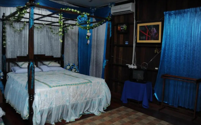 Min House Camp