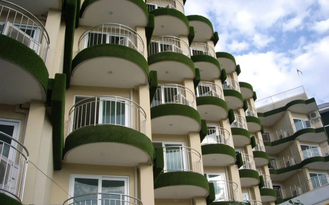 Cy Condo