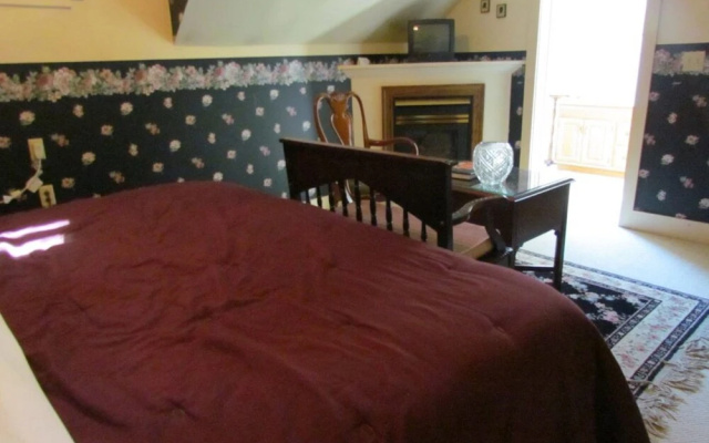 The Ilex Inn Bed & Breakfast