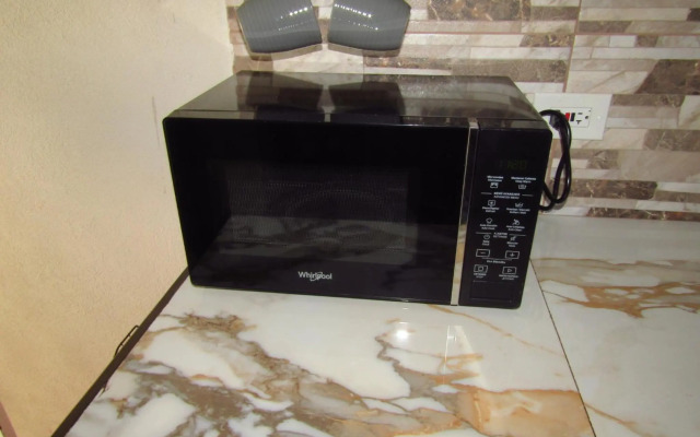 Cozy 1 bed Apt 2B in Rockley.