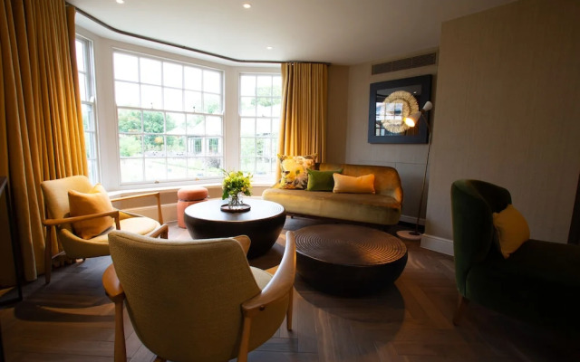 The Falcon Hotel