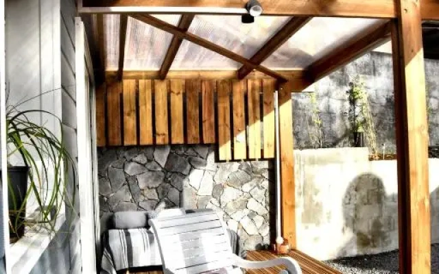 Chez Les Filles - Bungalodge