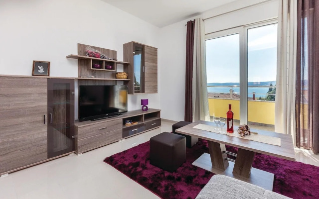 Beautiful Home in Crikvenica With Wifi and 2 Bedrooms