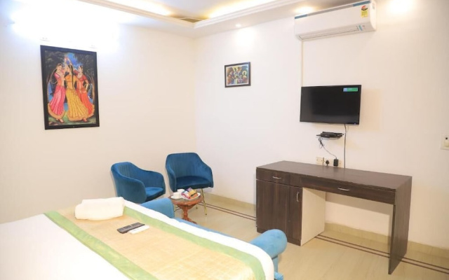 Fortune Home Service Apartment  D-198