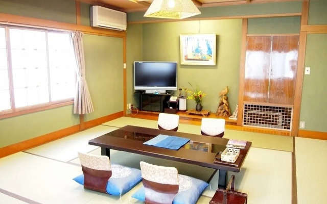 Chuo Hotel