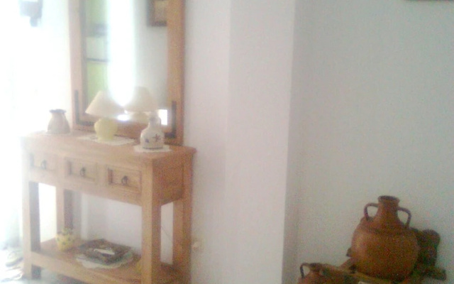 Apartment With In Estepona With Pool Access And Furnished