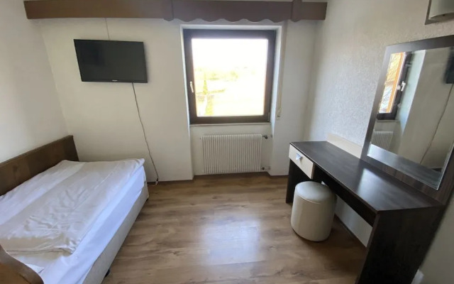 Land Hotel Zum Kühlengrund&soultans Paradise