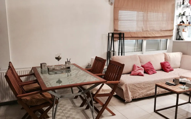 Savvas Surf House