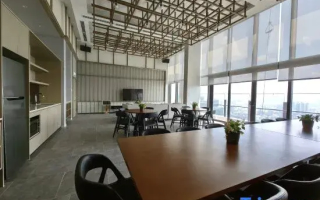 TRX AGILE Bukit Bintang Superior 8 Pax Family Suites