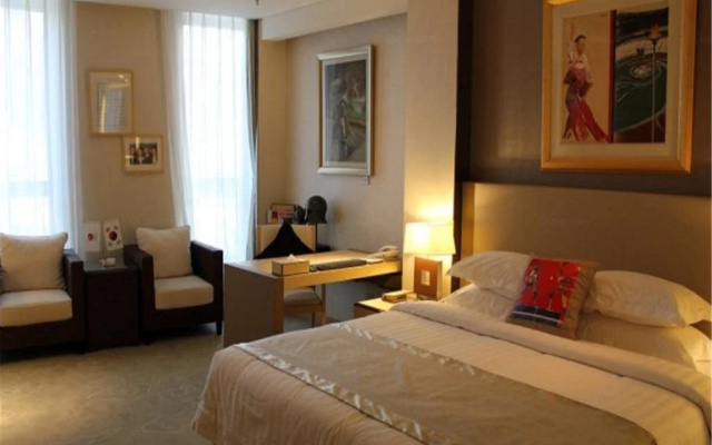 Olympic Village Garden Hotel
