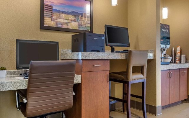 Comfort Inn & Suites Boise Airport