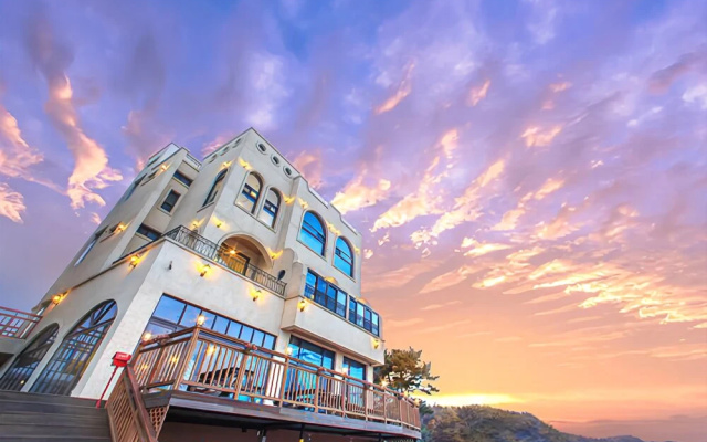 Gangneung Attirance Pension