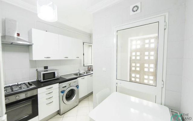 The Business Stay Spacious Well Located in Lac 2