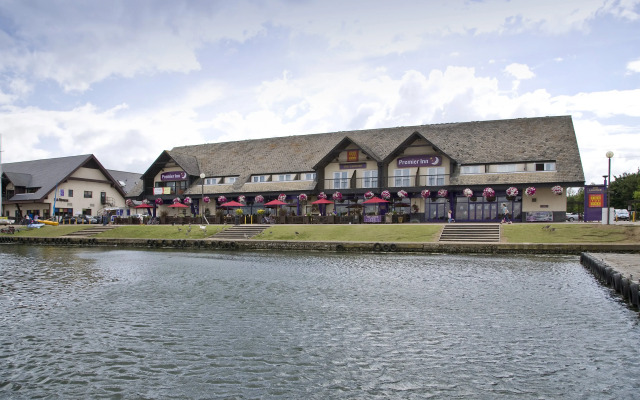 Premier Inn Milton Keynes - Willen Lake