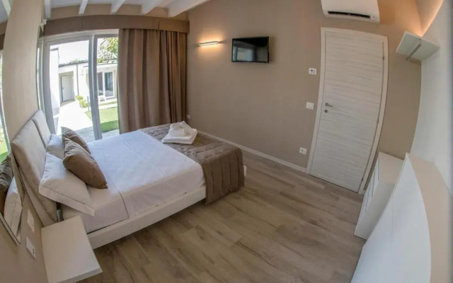 Aurora ApartHotel