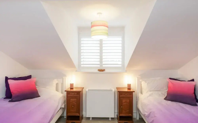 14 Lyme Mews