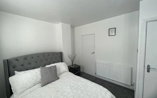Modern Executive 2-bed Apartment in London