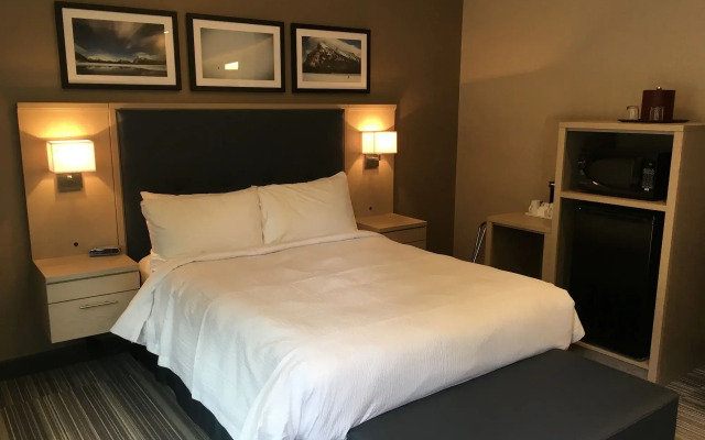 Mountaineer Lodge