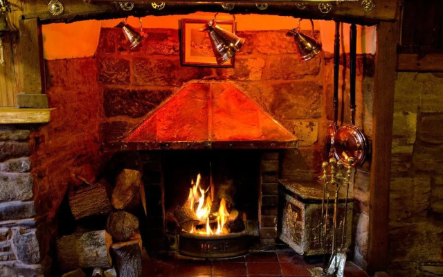 The Halfway House Inn
