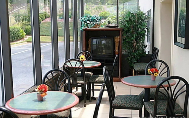 Regency Inn & Suites