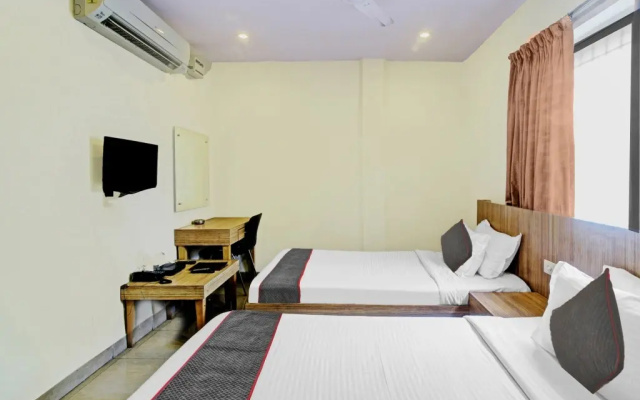 OYO Townhouse 81794 Banjara Hills