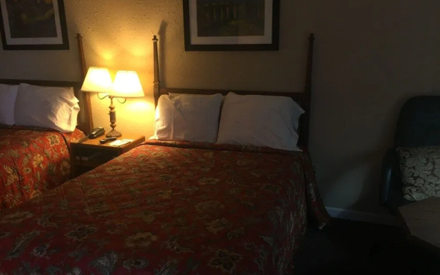 Rustic Motel Rolla