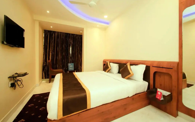 Hotel Golden Palace by OYO Rooms