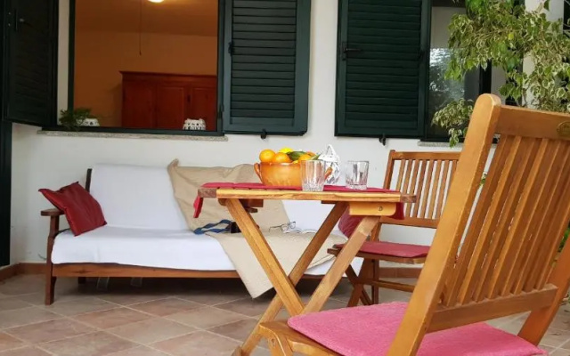 Dommos - Caracol Apartments