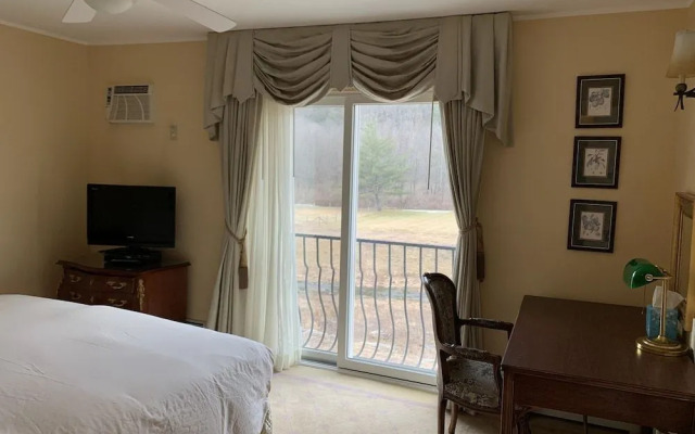 The Copperhood Retreat & Spa