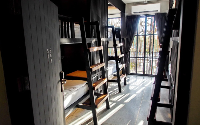 Chingcha Bangkok - Hostel