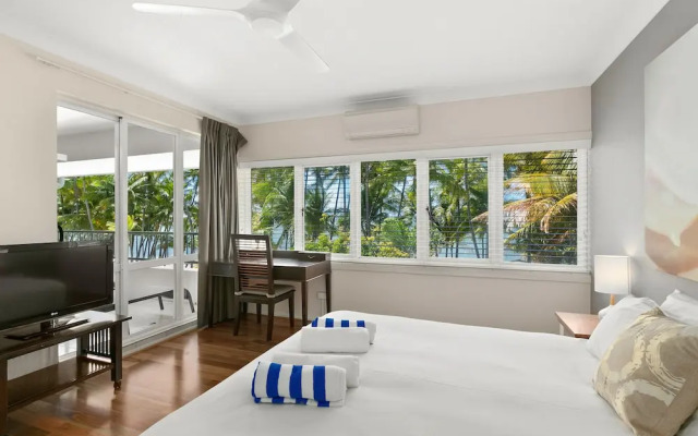 Beachfront Apt In Alamanda Beachfront Resort 25