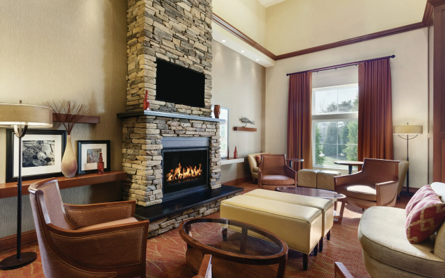 Hampton Inn & Suites Mystic