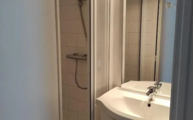 ANGERS Studio idéalement situé : 2m Gare, 4m Centre ville