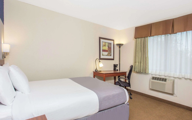 Baymont by Wyndham Dubuque