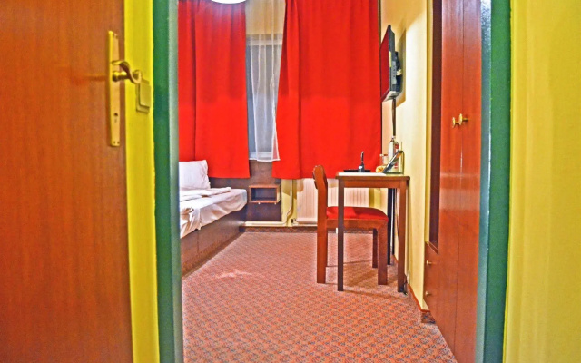 Hoffinger Hotel