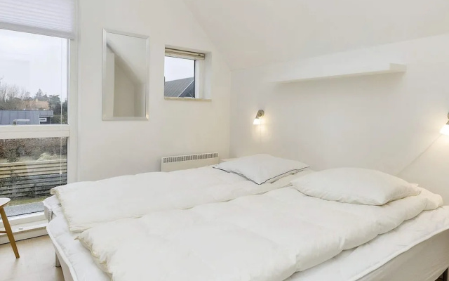 6 Person Holiday Home in Vaeggerlose